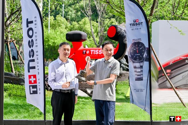 “我们 天生一队”城市骑行启程心驰无界骑过自由。2025天梭(图4)